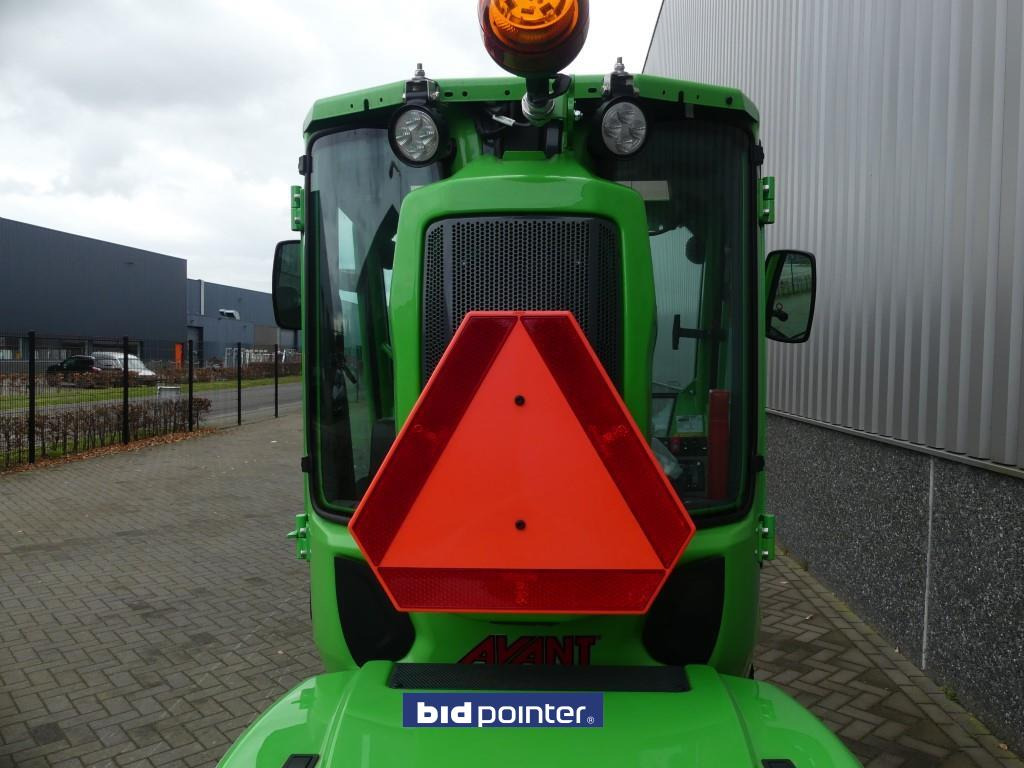 Compact loader Avant 760 2 Speed 2023: picture 7