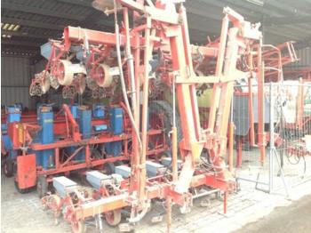 Seed drill Becker 12x50: picture 1
