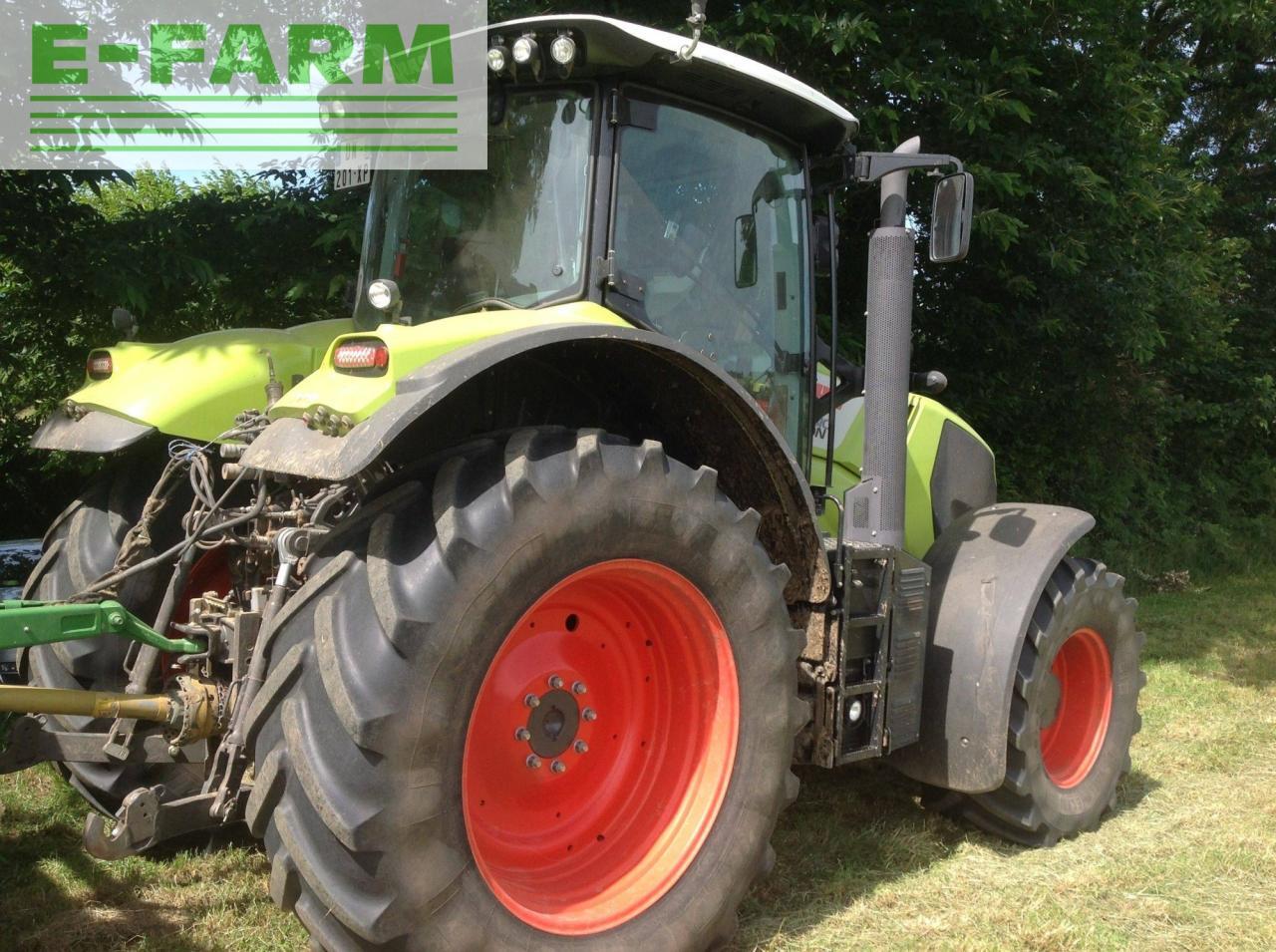 Farm tractor CLAAS axion 810 t4f cmatic: picture 2