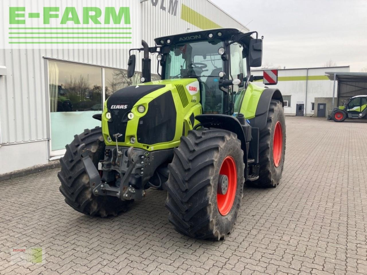 Farm tractor CLAAS axion 870 cmatic: picture 3