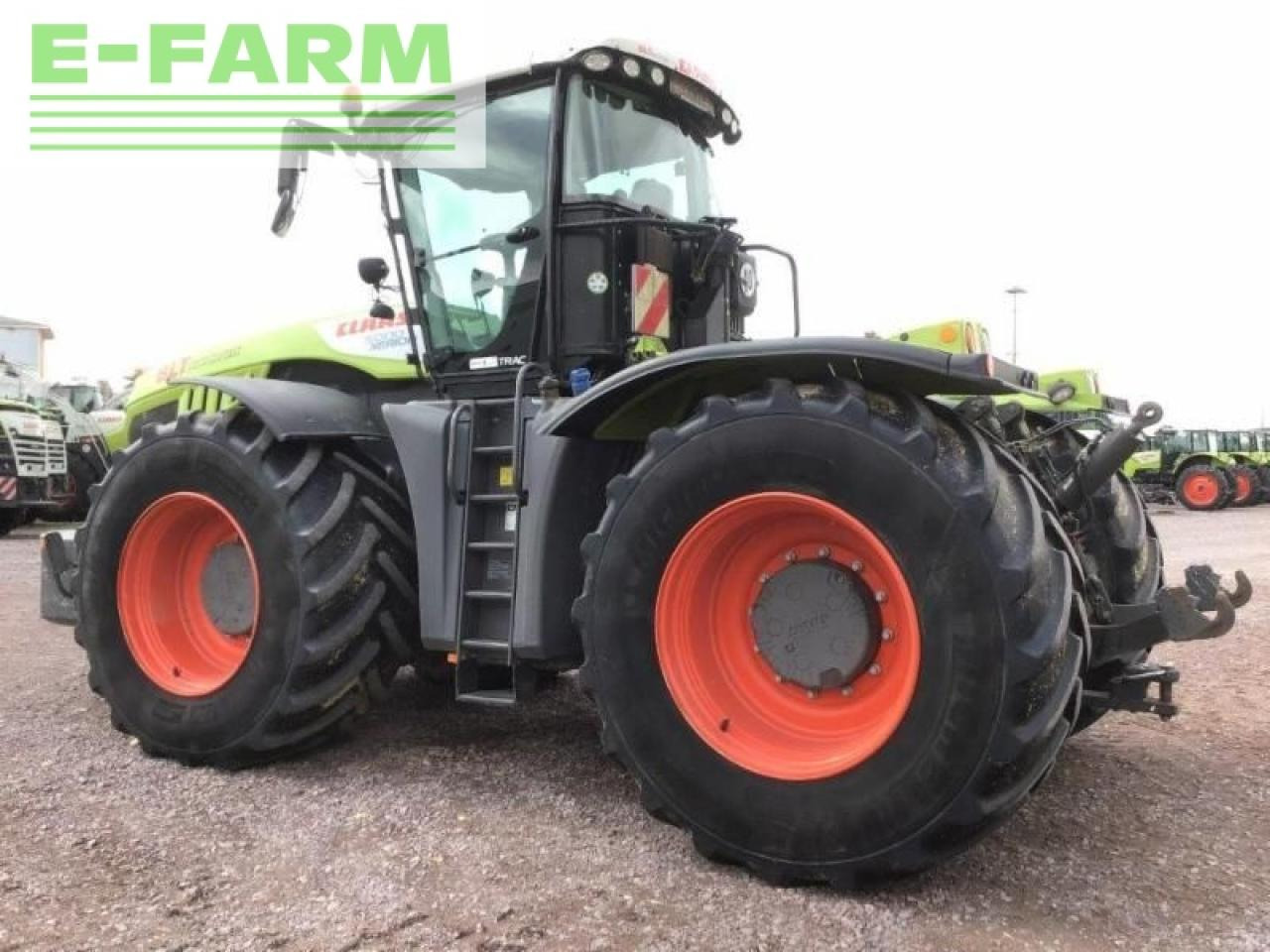 Farm tractor CLAAS xerion 5000 trac: picture 6