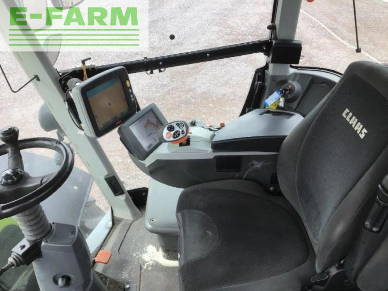 Farm tractor CLAAS xerion 5000 trac: picture 7