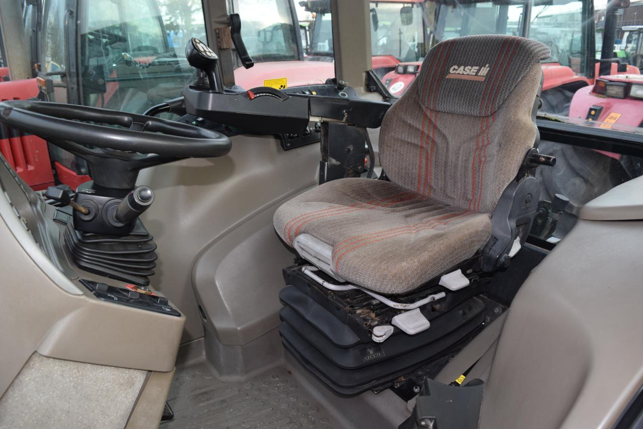 Farm tractor Case-IH CVX 1155: picture 6