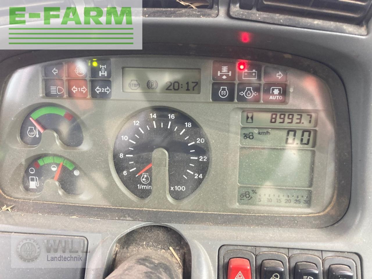 Farm tractor Deutz-Fahr m640: picture 14