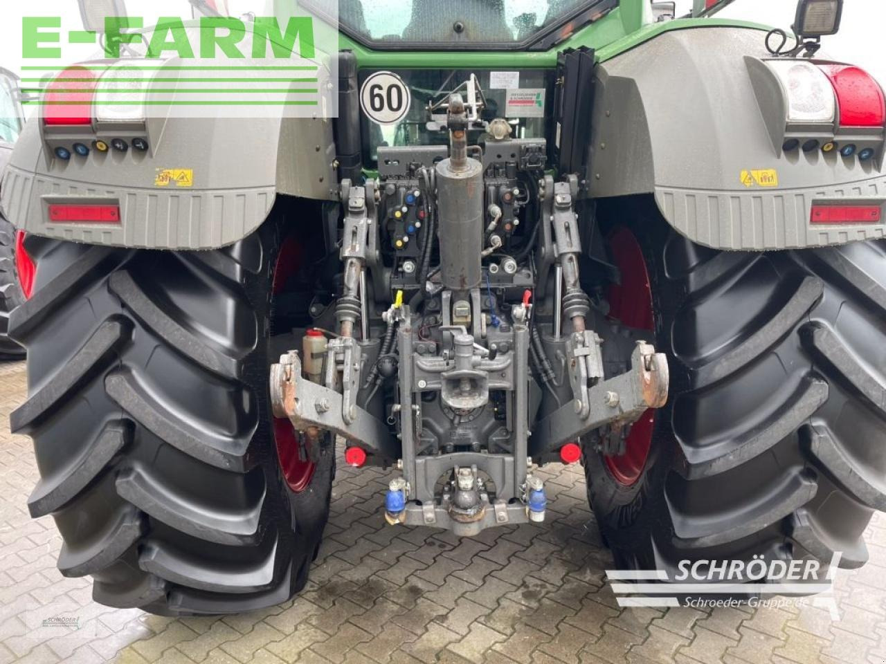 Farm tractor Fendt 828 s4 profi plus: picture 16