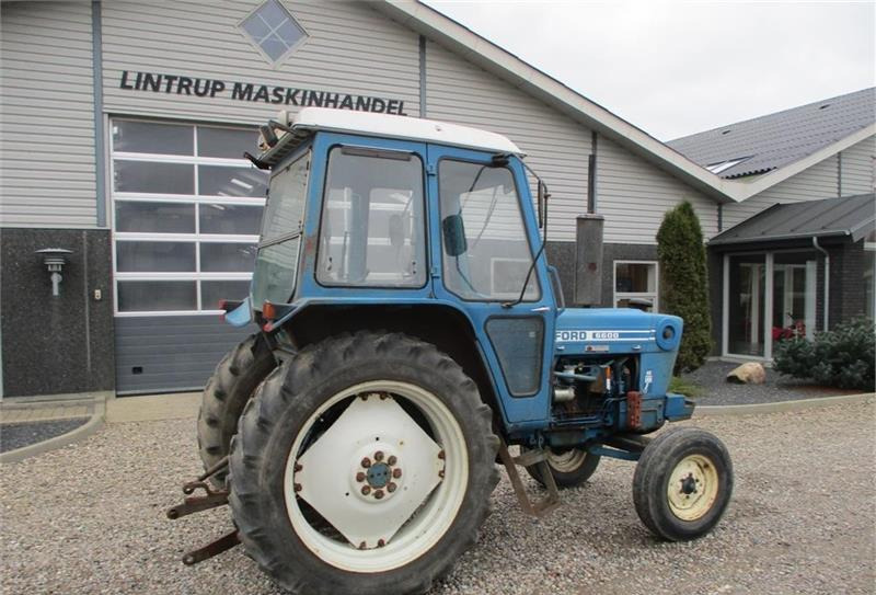 Farm tractor Ford 6600: picture 12
