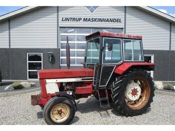 Farm tractor IH 844-S Med hus. Ekstra olietank: picture 1