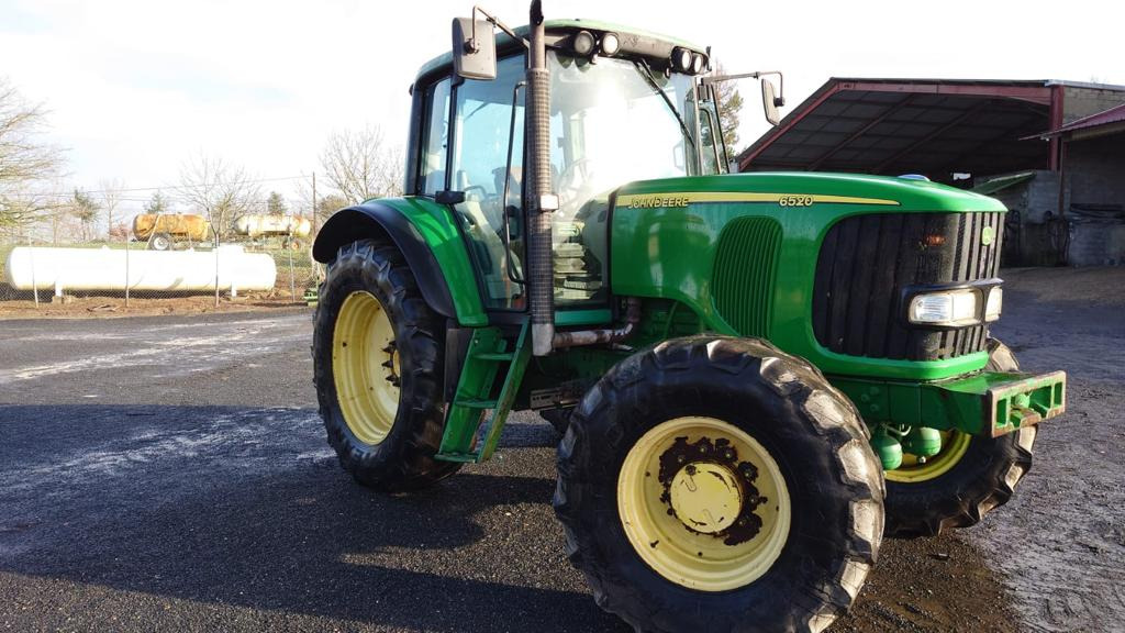 Agricultural machinery JOHN DEERE 6520: picture 5