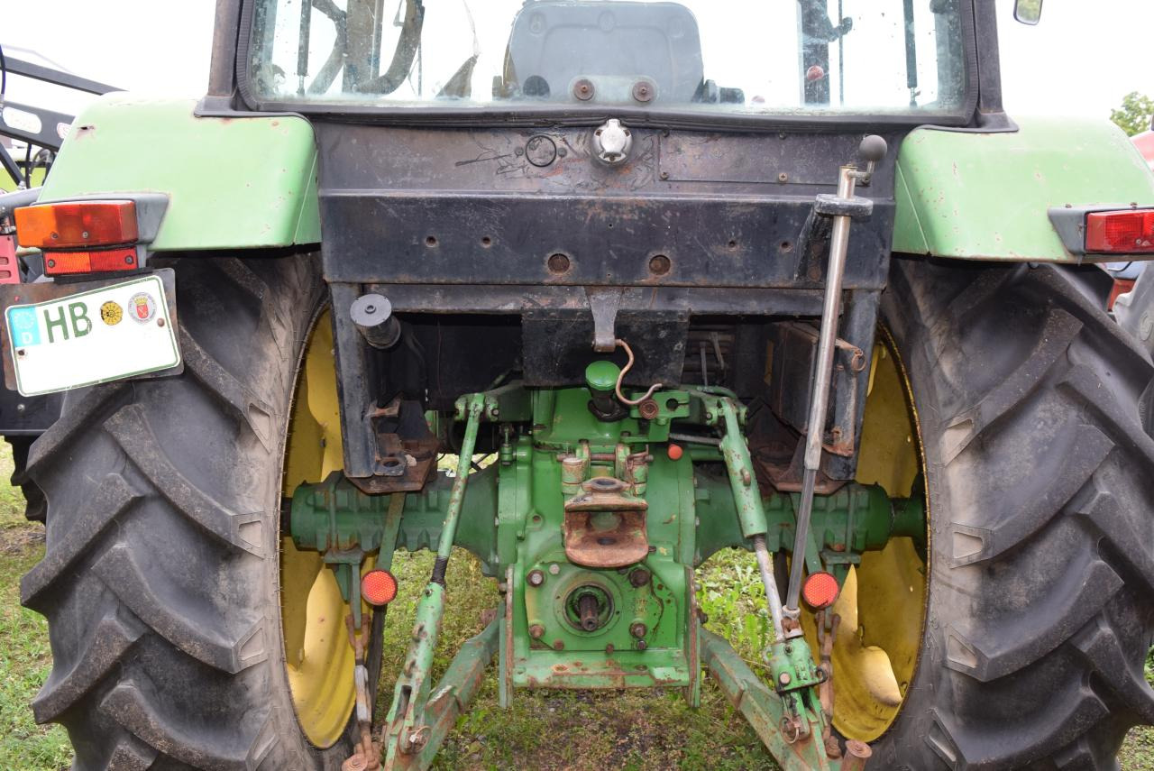 Farm tractor John Deere 1640: picture 5