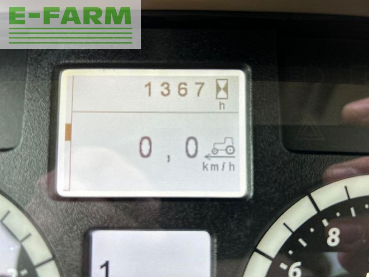 Farm tractor John Deere 6095mc: picture 10