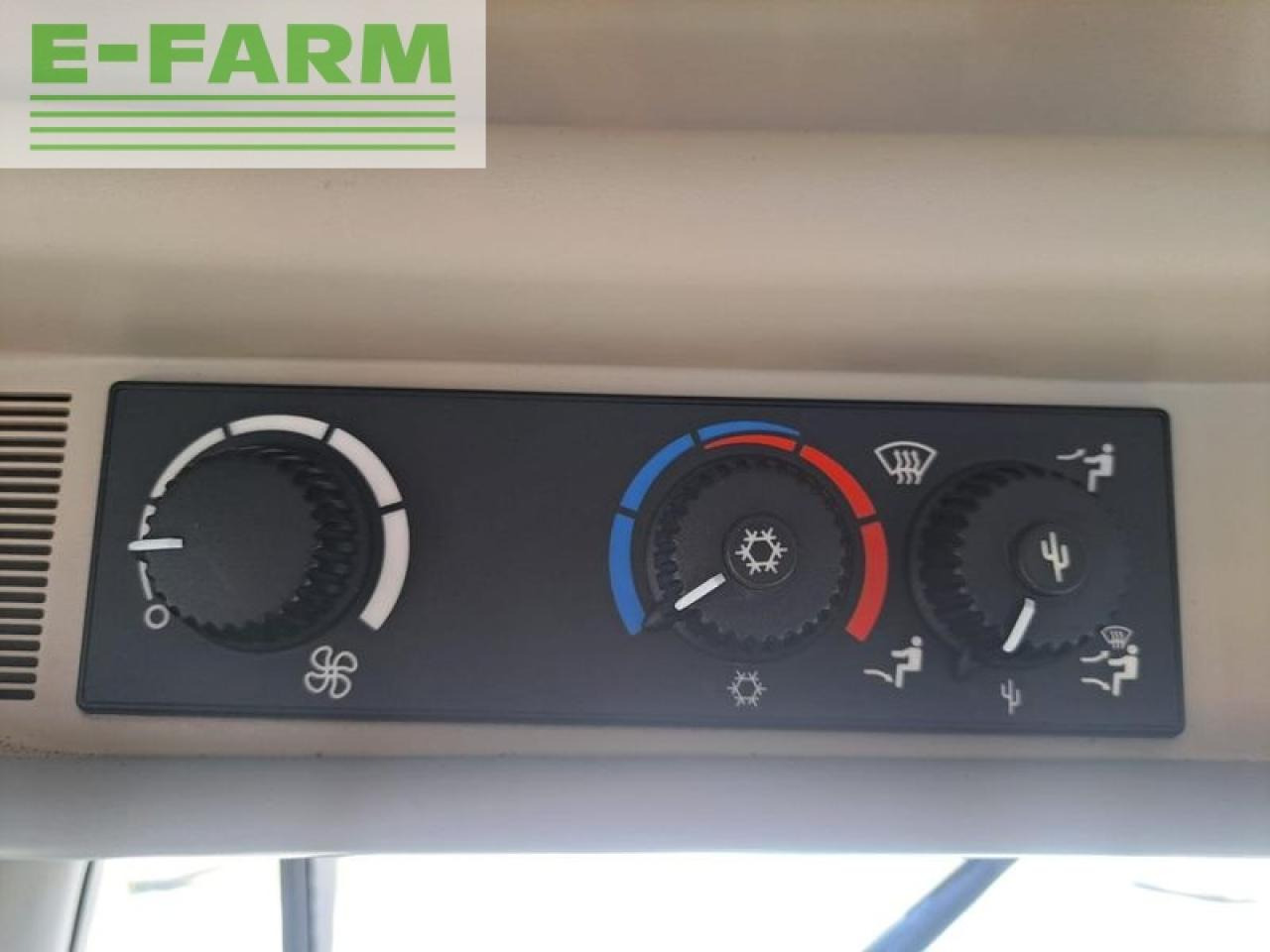 Farm tractor John Deere 6530 premium: picture 13