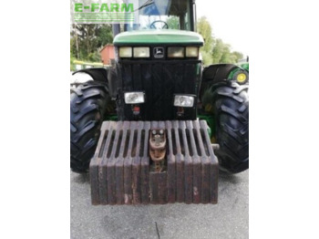 Farm tractor John Deere 8200: picture 3