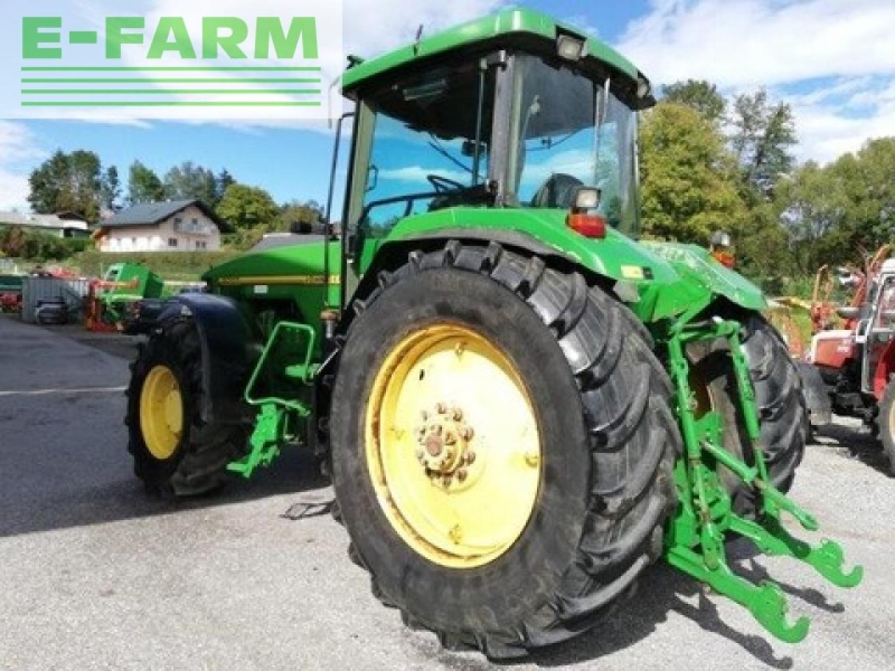 Farm tractor John Deere 8200: picture 6