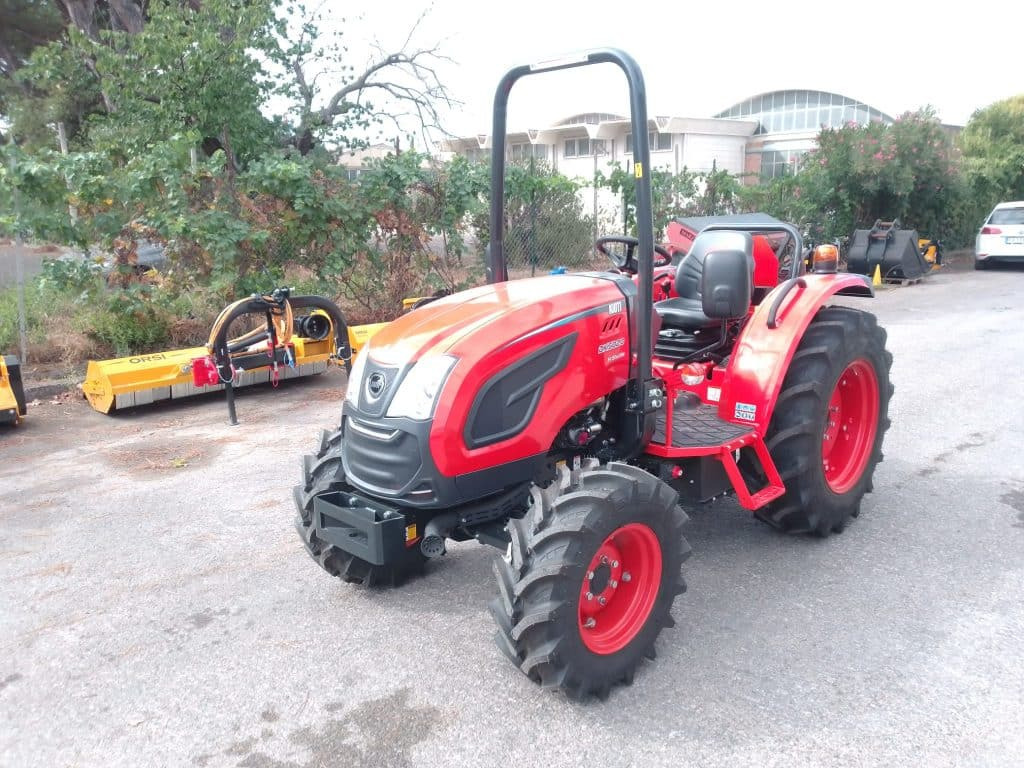 New Farm tractor Kioti DK5020: picture 2
