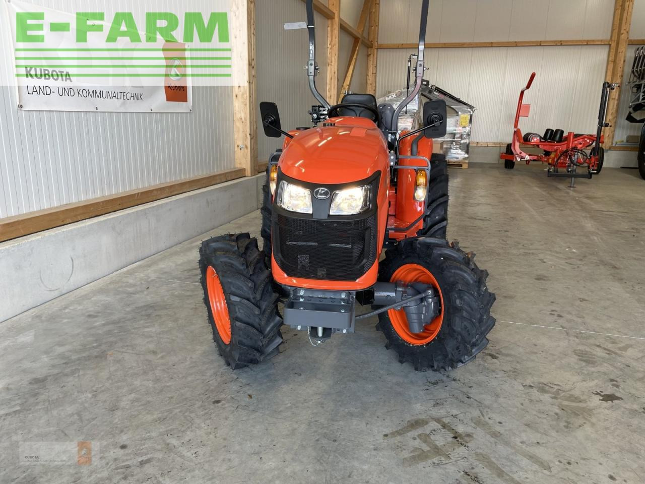 Farm tractor Kubota l1-382: picture 10
