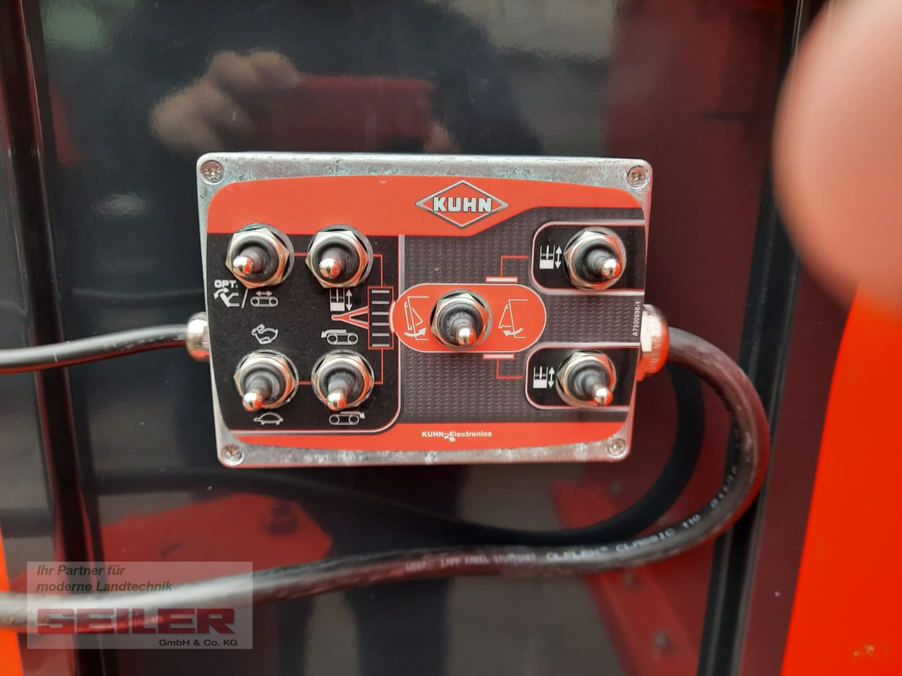 New Forage mixer wagon Kuhn PROFILE 16.2 CS: picture 9