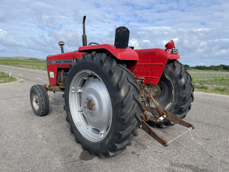 Farm tractor Massey Ferguson 290: picture 6