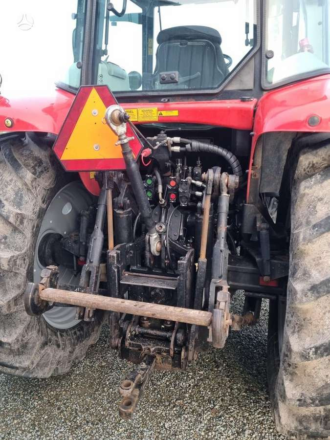 Farm tractor Massey Ferguson 6465: picture 3