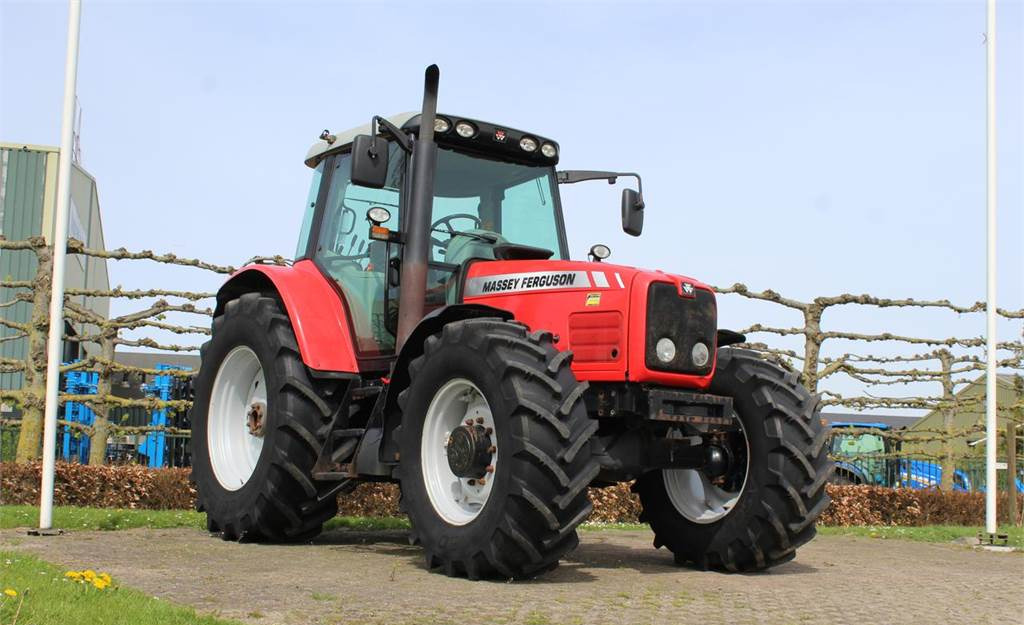 Farm tractor Massey Ferguson 6480: picture 3