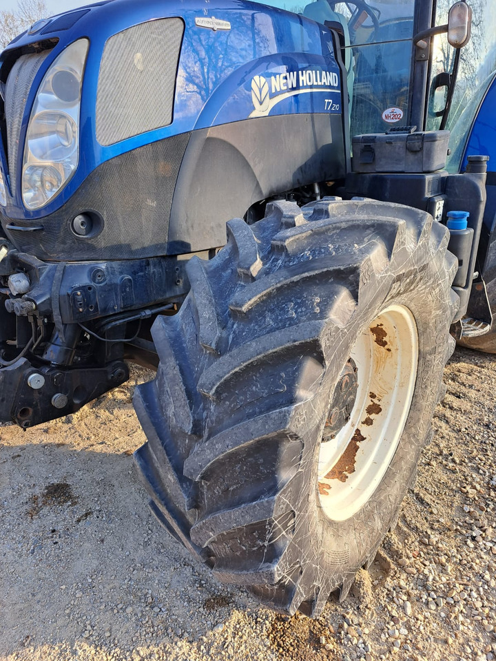 Farm tractor NEW HOLLAND T7 210: picture 5