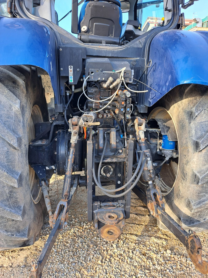 Farm tractor NEW HOLLAND T7 210: picture 3