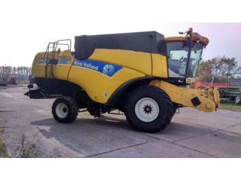 Combine harvester New Holland CX 860: picture 1