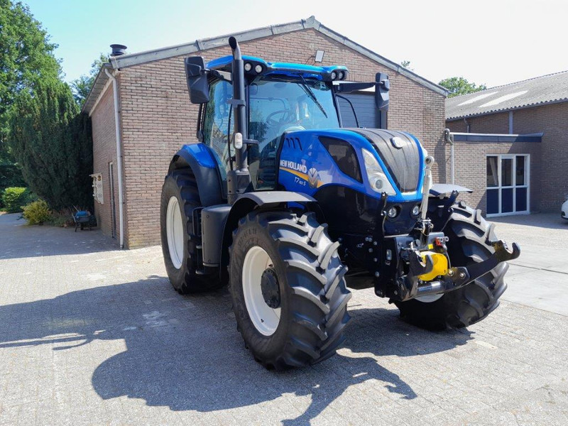 Farm tractor New Holland T7 165: picture 3