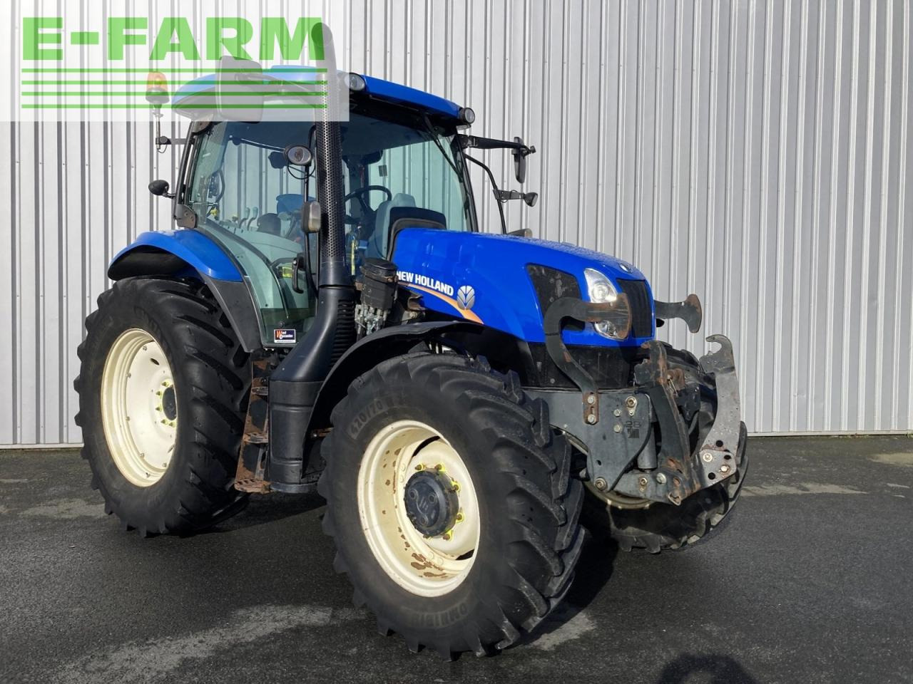 Farm tractor New Holland t6.140 electro command: picture 3