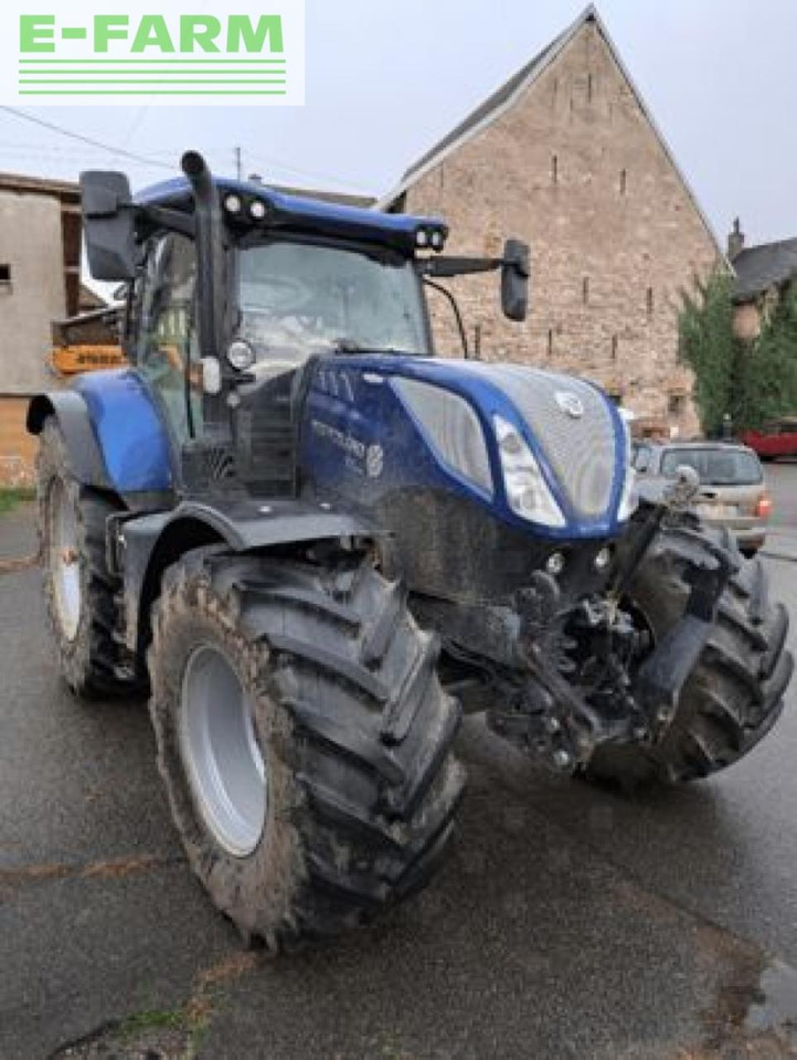 Farm tractor New Holland t7.210 autocommand: picture 8