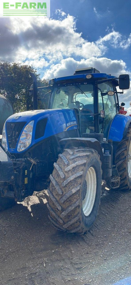 Farm tractor New Holland t7.250 sw: picture 7
