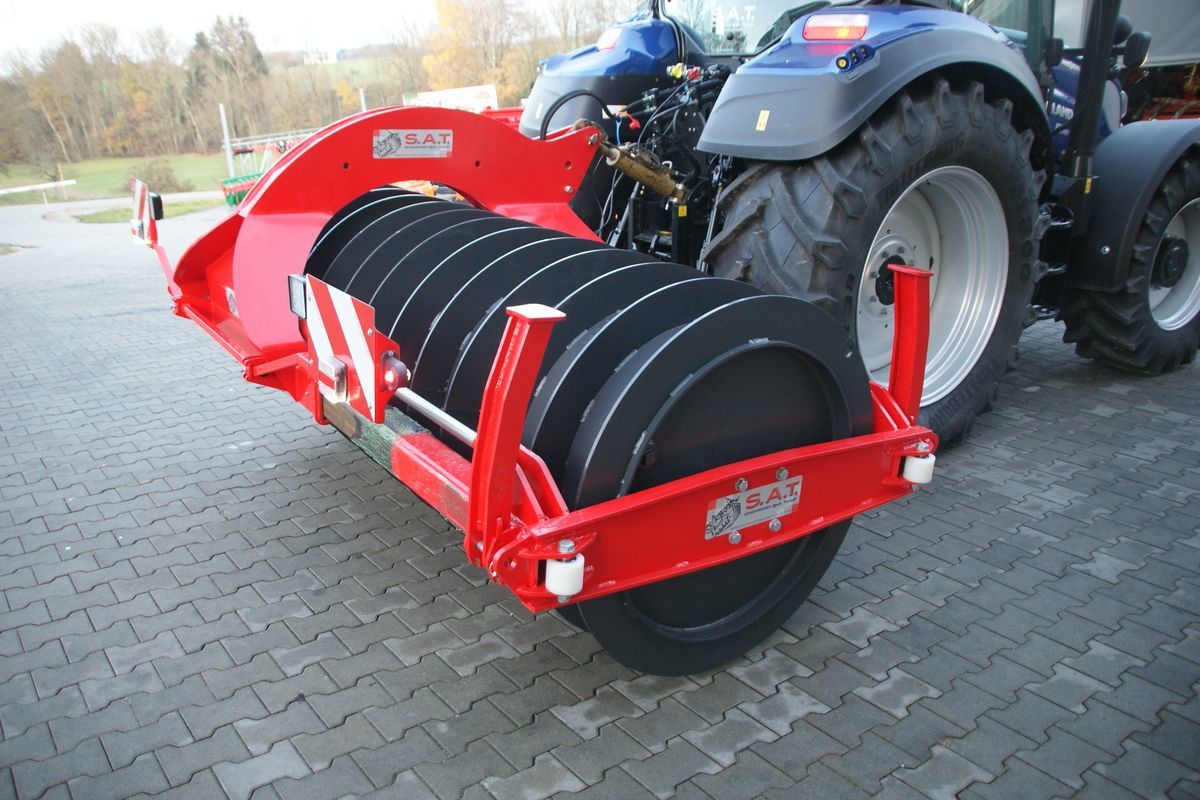 New Hay and forage equipment SAT-Siloverdichtungswalze-3000-AKTION: picture 15