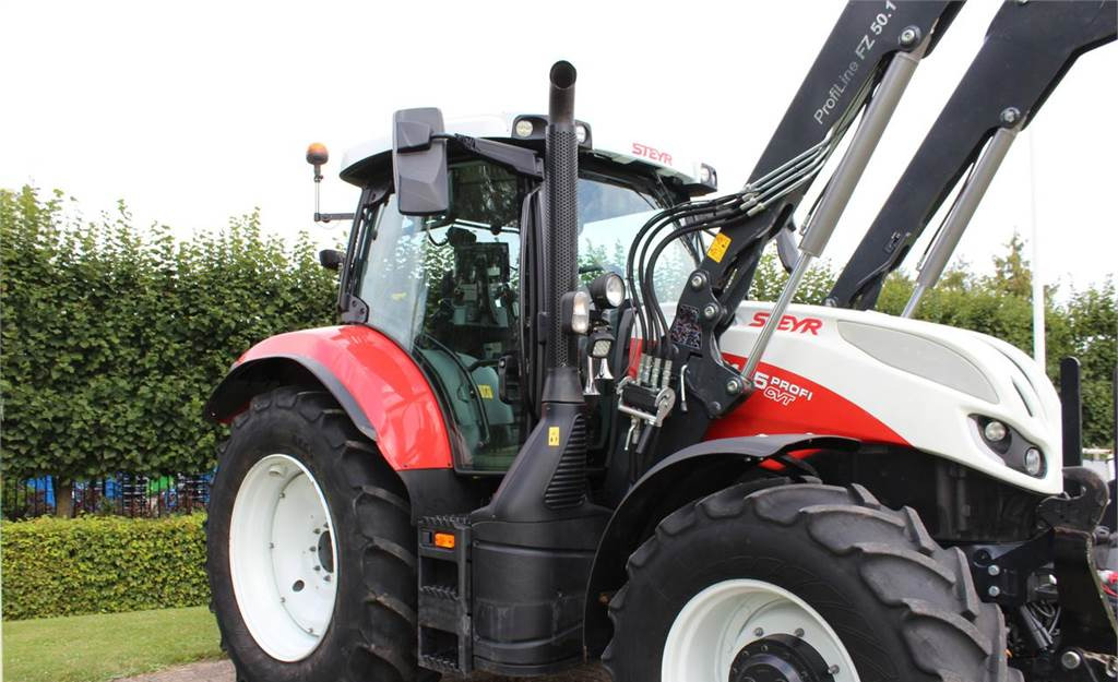 Farm tractor Steyr 6145 Profi CVT: picture 4