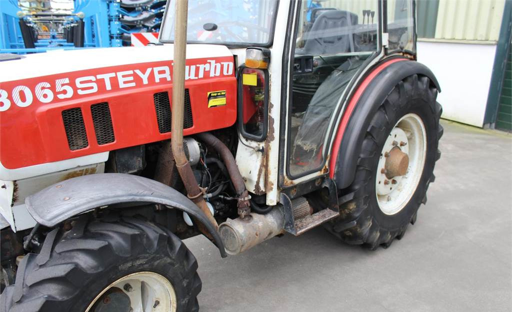 Farm tractor Steyr 8065 Turbo smalspoor: picture 6
