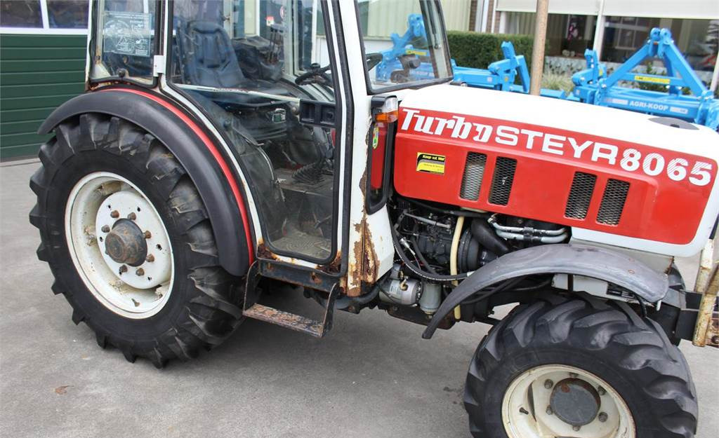 Farm tractor Steyr 8065 Turbo smalspoor: picture 9