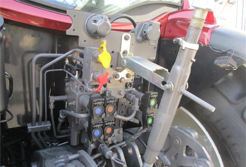 Farm tractor Valtra G135 Active DK - SOM NY med alt udstyr og frontlæs: picture 4