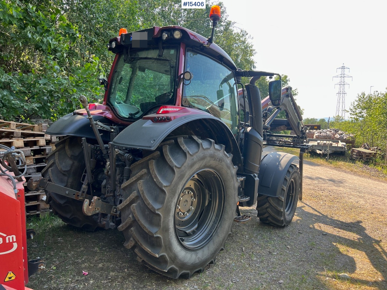 Farm tractor Valtra N104: picture 3