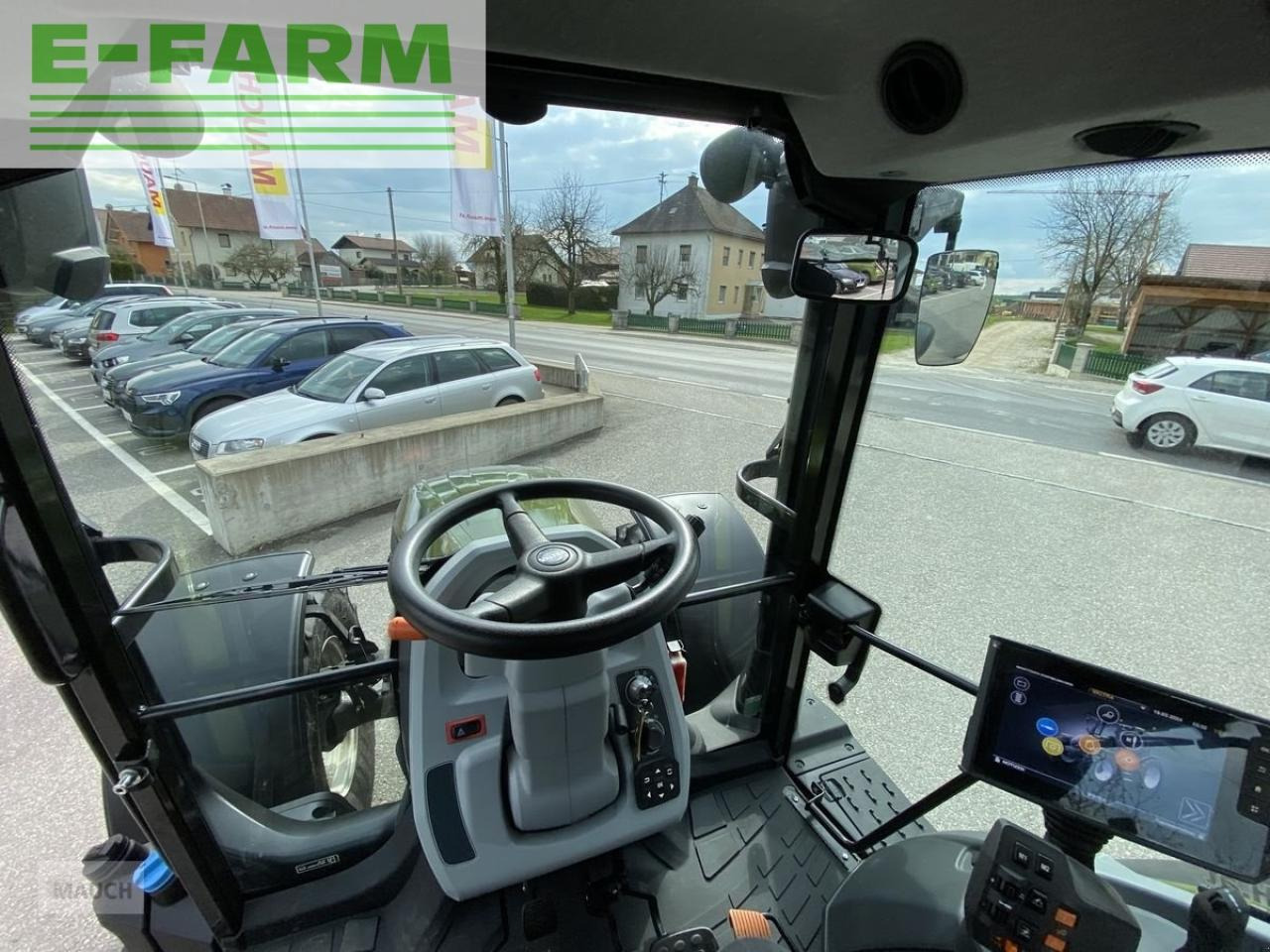 Farm tractor Valtra g135 versu: picture 14