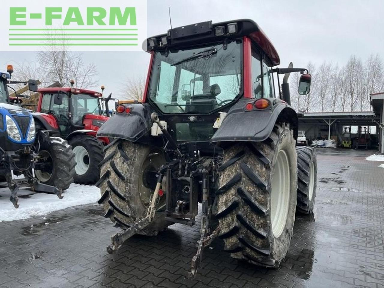 Farm tractor Valtra n121 hitech: picture 6