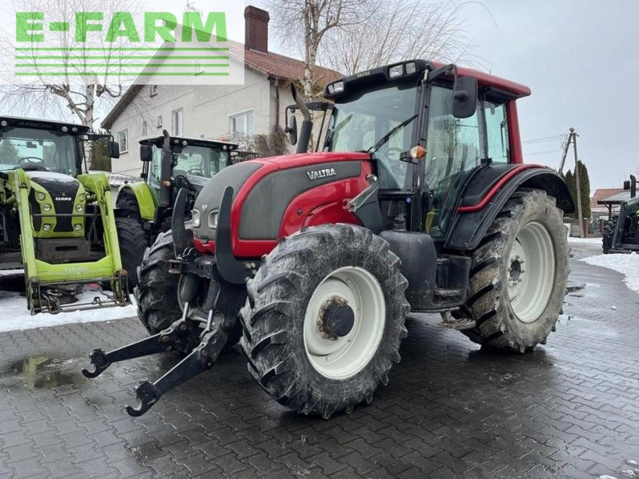Farm tractor Valtra n121 hitech: picture 9