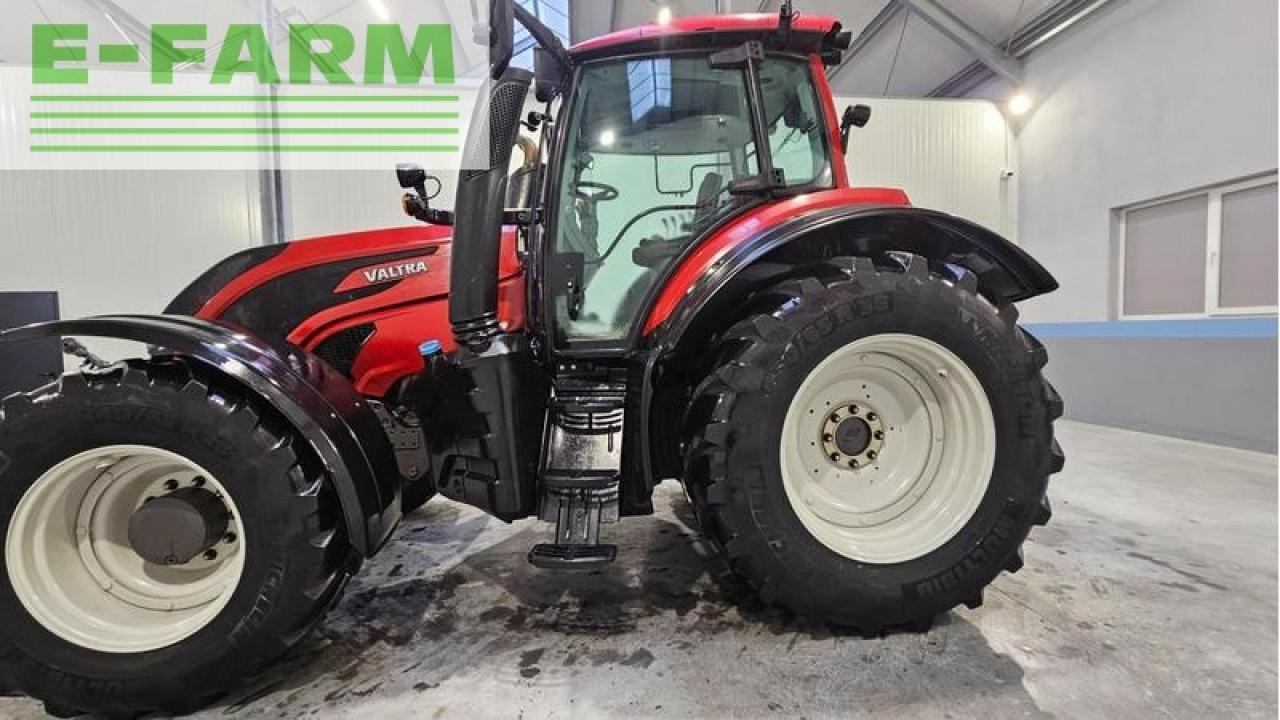 Farm tractor Valtra t 154 hitech: picture 9
