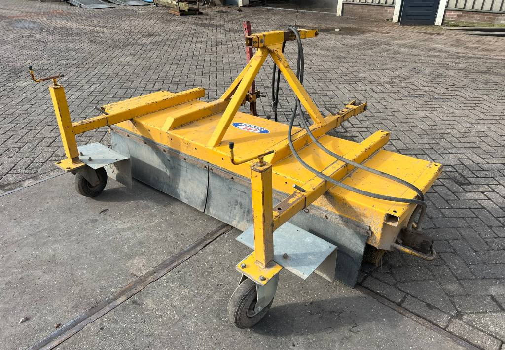 Broom for Agricultural machinery Sweep veegmachine 2,3: picture 3