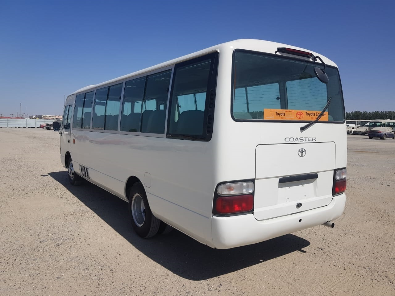 TOYOTA Coaster ... 30 places on lease TOYOTA Coaster ... 30 places: picture 3