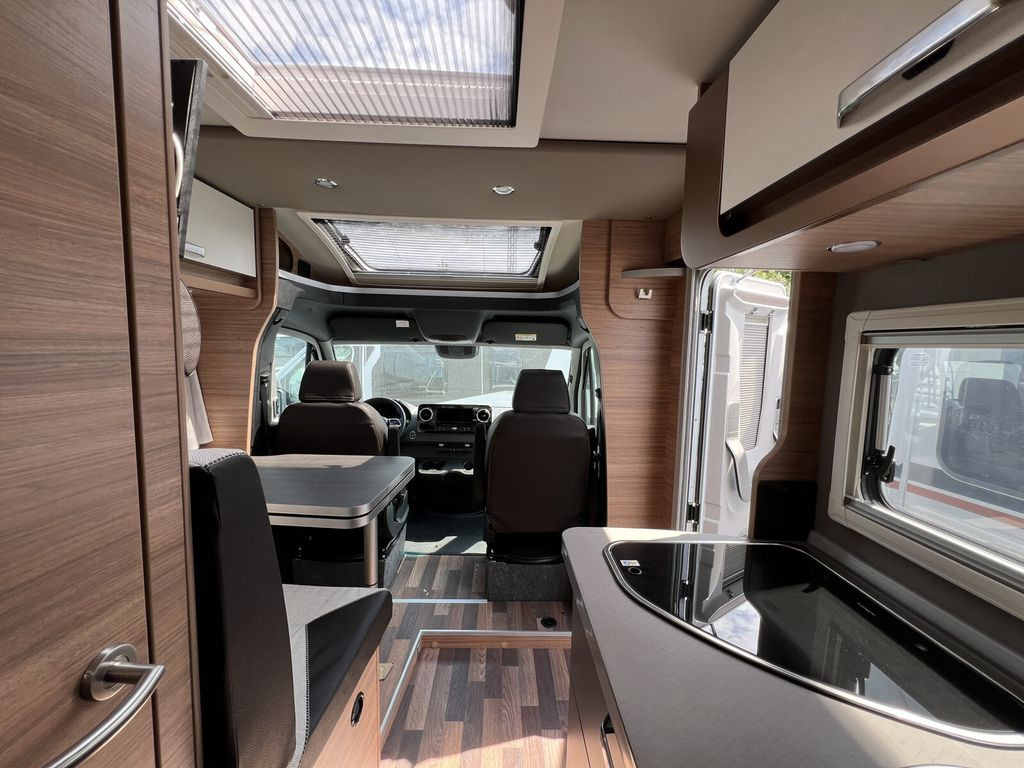 New Semi-integrated motorhome Weinsberg CaraCompact MB EDITION PEPPER 640 MEG 5 Jahre Ga: picture 14