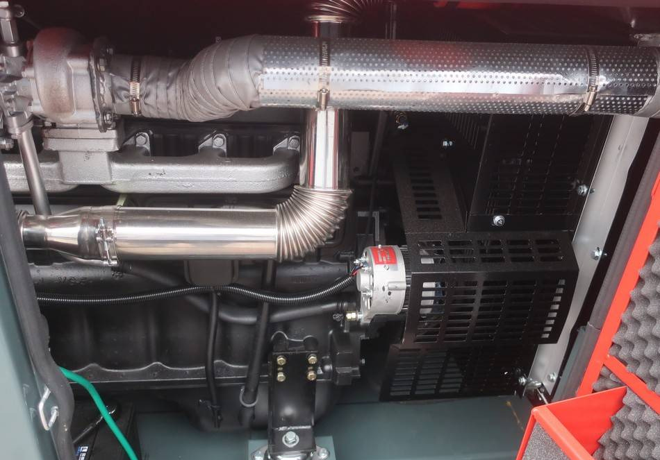 Generator set Bauer GFS-90KW ATS 112.5KVA Diesel Generator 400/230V: picture 19