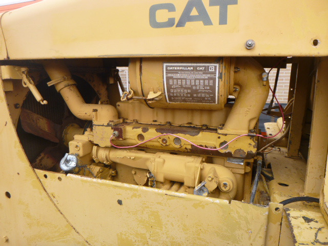 Bulldozer CATERPILLAR D4E: picture 11