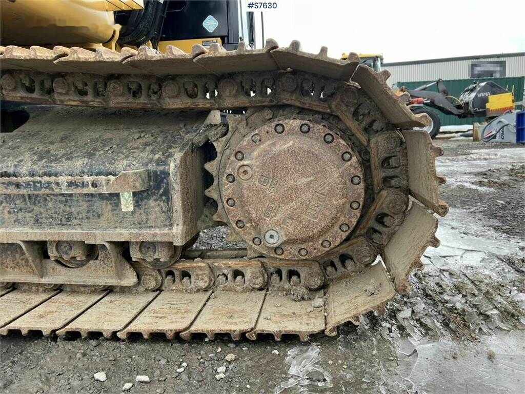 Crawler excavator CAT 320EL: picture 16