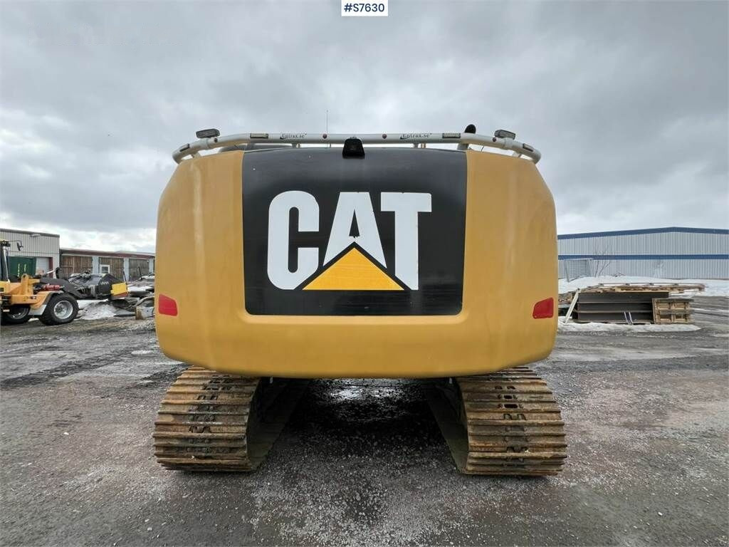 Crawler excavator CAT 320EL: picture 6