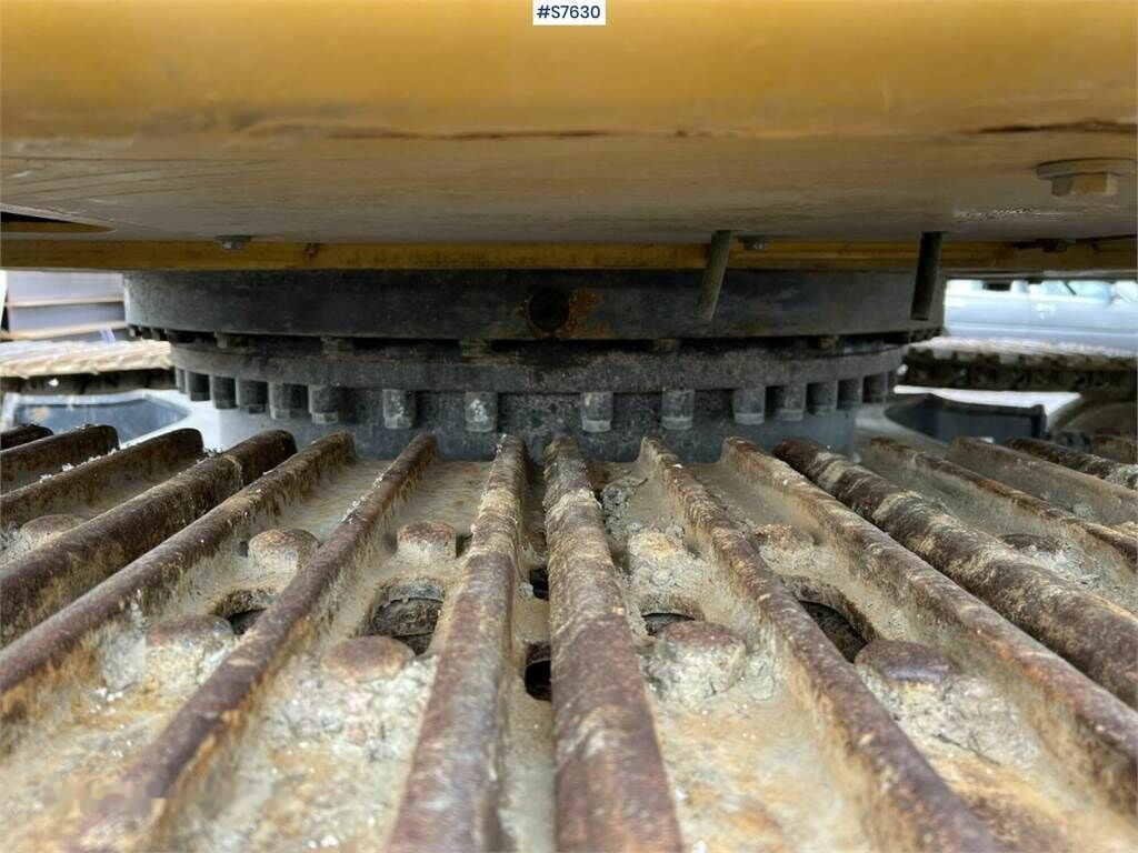 Crawler excavator CAT 320EL: picture 42