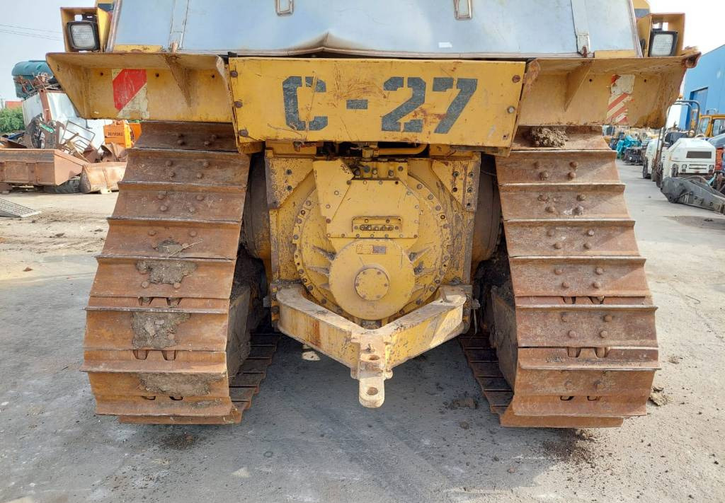 Bulldozer CAT D 6 R II: picture 3