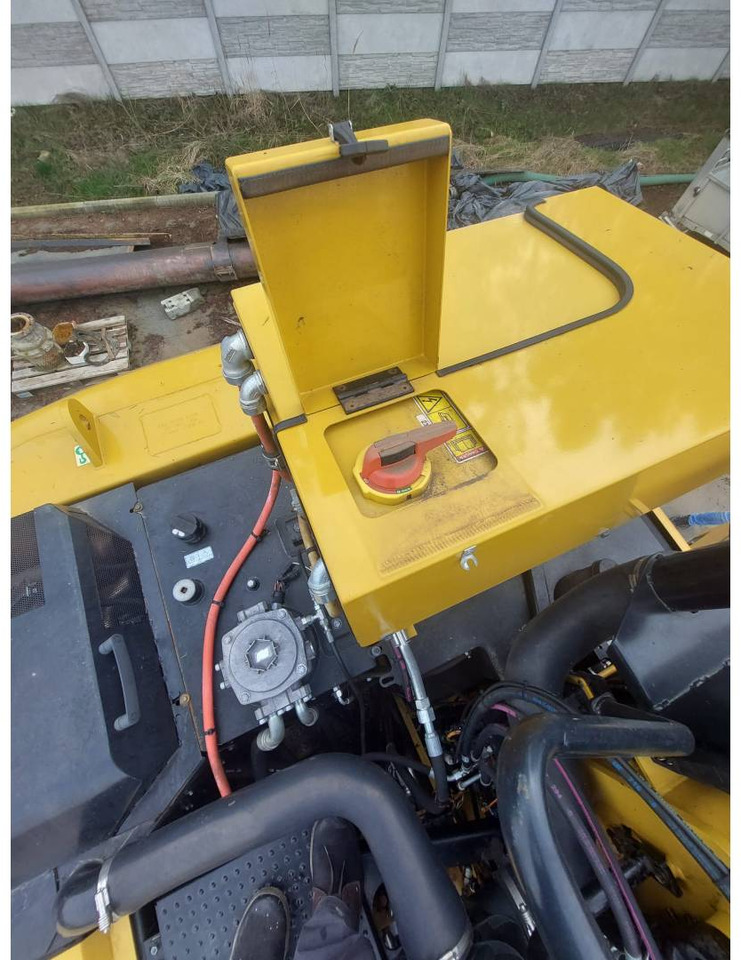 Wheel excavator CAT MH3026: picture 15